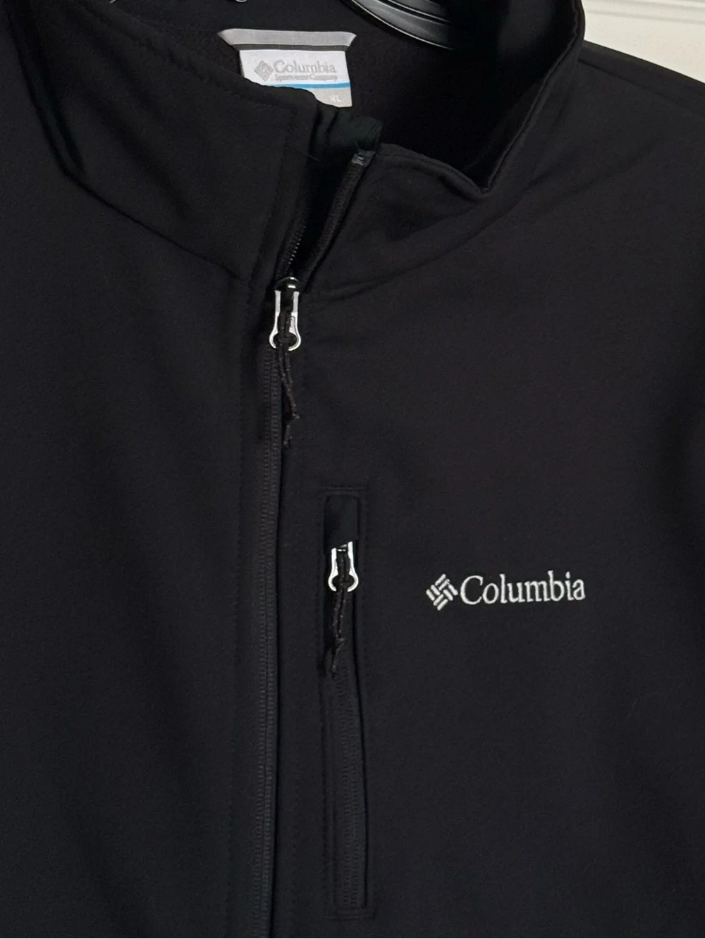 Columbia Ascender Softshell Jacket - Black. XL